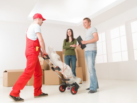 Removal truck hire in Keston for local house and office relocations