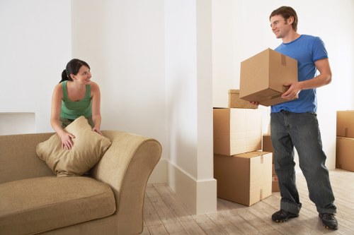 Packing and loading support for a house move in Keston
